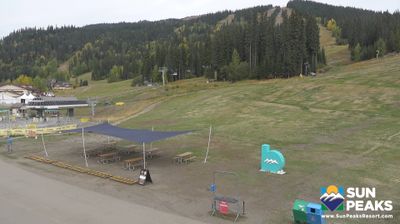 Sun Peaks Mountain Resort Municipality: Village Daylodge
