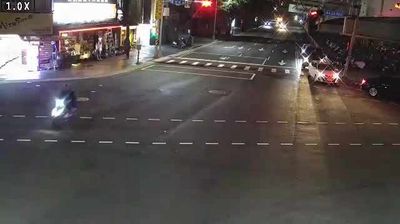 Taichung: 通裕建材五金行 - Taiwan Boulevard Section 3