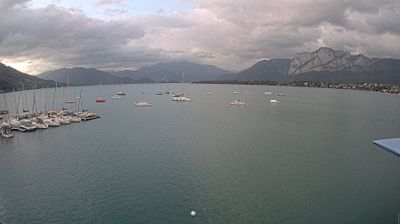 Mondsee: Alpenseebad