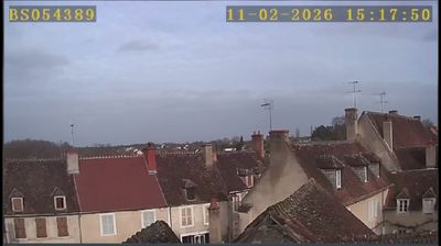 Le Châtelet: Centre village