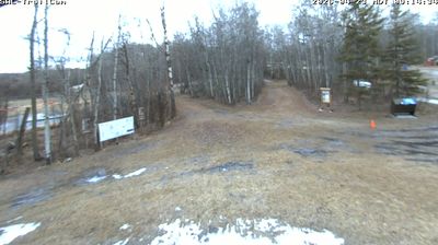Live webcam in Hamlet of Antler Lake, Canadà