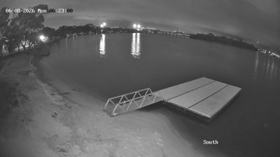Perth › South: Burswood Park - Swan River