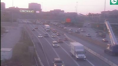 Cincinnati: I-75 at Linn St, 4091