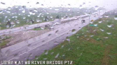 Refuge: US 82 at MS River Bridge MS