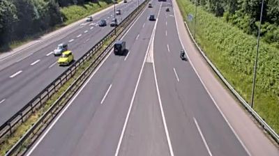 Zadnja slika ob 12h: Avtocesta - razcep Koseze, smer Koper