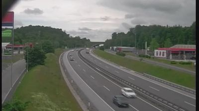 Zadnja slika ob 12h: Avtocesta Ljubljana - Obrežje, počivališče Starine