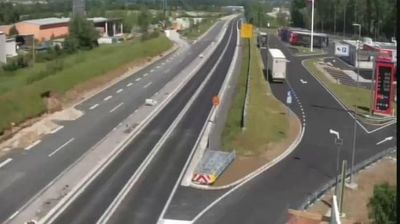 Zadnja slika ob 12h: Hitra cesta Razdrto - Vrtojba, počivališče Mlake