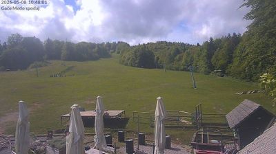 Zadnja slika ob 12h: Smučarski center Gače, Semič