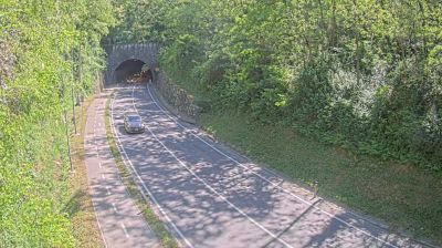 Zadnja slika ob 12h: Predor Panovec, cesta Nova Gorica - Rožna Dolina