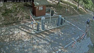 Zadnja slika ob 12h: Cesta na Mangart