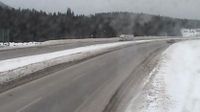 Lake Louise - Lake Louise › Západ: Highway 1 west of - Overpass in Alberta, looking west