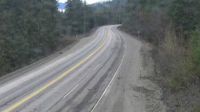 Salmon Arm - Salmon Arm › Východ: Highway 1 about 8 km southwest of Sicamous at Annis Pit, looking east