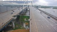 Bettendorf - Bettendorf: QC - I-74 @ MM 5.2 (N End of EB Bridge)