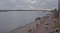 Rees › West: Rheinpromenade Rees - Rheinbrücke