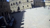 Volterra: Piazza dei Priori - Day time