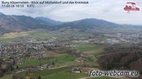 Micheldorf in Oberosterreich: Burg Altpernstein - Blick auf Micheldorf und das Kremstal - Day time