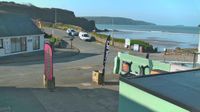 Milford Haven › West: Broad Haven Beach - Overdag