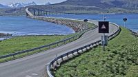 Hadselhamn: Hadselbrua - Day time
