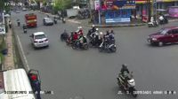 RW 04 Kel. Sukun, Sukun, Kota Malang: Jalan Karel Satsuit Tubun - Day time